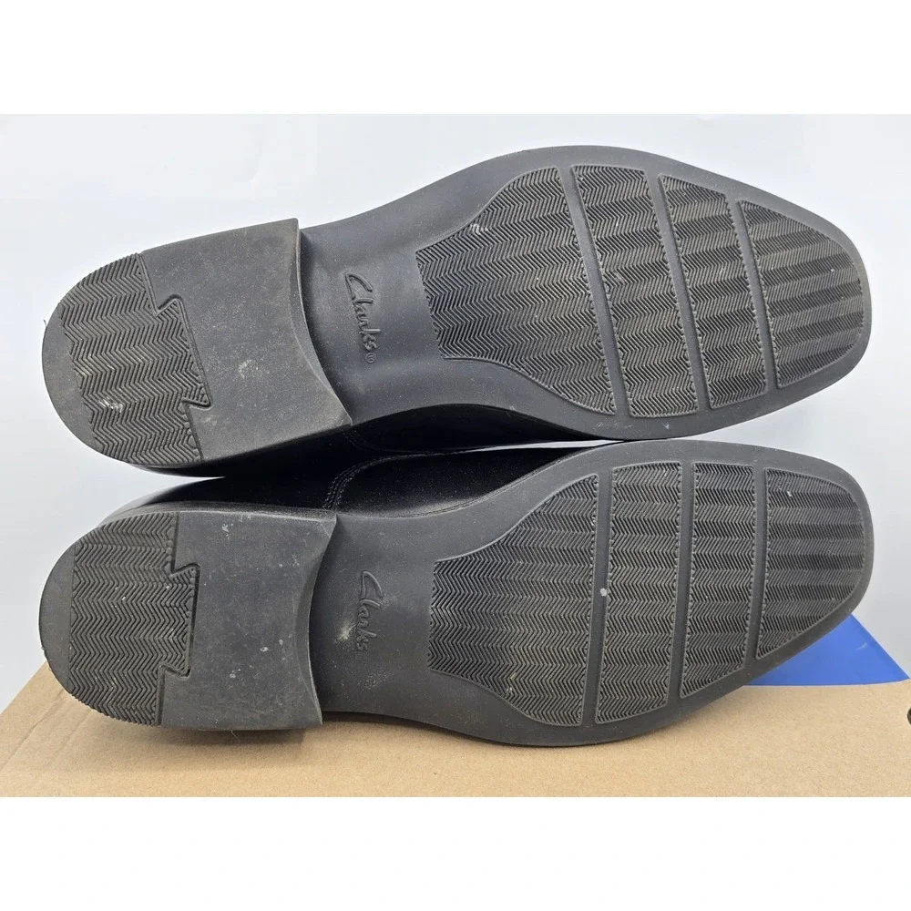 Clarks this listing